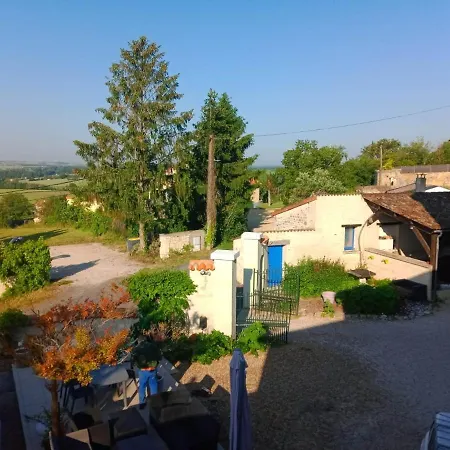 Frühstückspension Manoir Le Cristal - Futuroscope A Petit Prix, Chambres De 1 A 6 Personnes