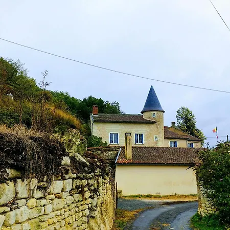 Manoir Le Cristal Chambres D Hotes Au Pays Du Futuroscope 4*