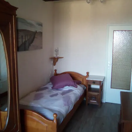 Manoir Le Cristal , piscine et chambres fraiches , réduction 30 pcent Futuroscope Beaumont (Vienne)