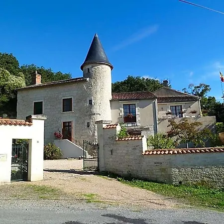 Manoir Le Cristal , Piscine Et Tempérées Couette-café 4*