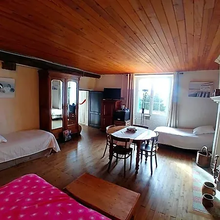 Couette-café Manoir Le Cristal , Piscine Et Tempérées Beaumont (Vienne)