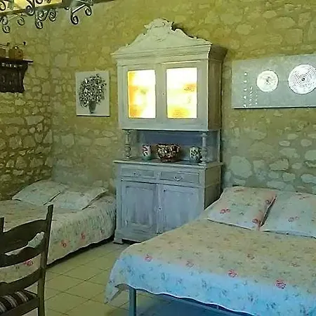 Manoir Le Cristal , Piscine Et Tempérées Couette-café Beaumont (Vienne)