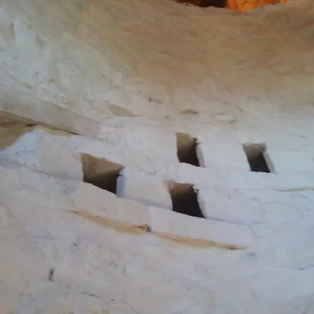 Couette-café Manoir Le Cristal - jusqu'au 3 avril Futuroscope à 28 euros - pers 4*