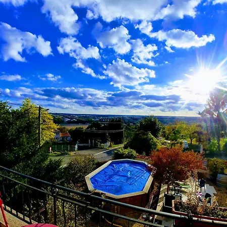 Manoir Le Cristal , piscine et chambres fraiches , réduction 30 pcent Futuroscope 4* Beaumont (Vienne)