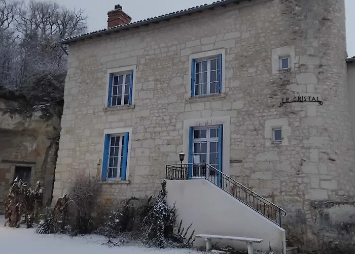 Bed & Breakfast Manoir Le Cristal Futuroscope En Avril Et Mai , 2 Nuitees Achtees , La 3 Eme Offerte