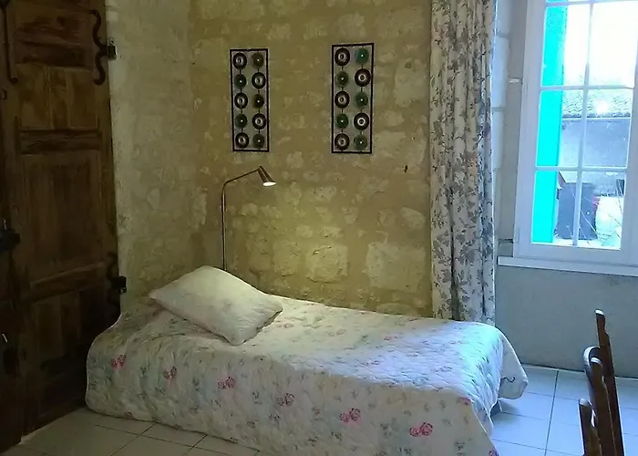 Manoir Le Cristal Futuroscope En Avril Et Mai , 2 Nuitees Achtees , La 3 Eme Offerte Beaumont (Vienne)