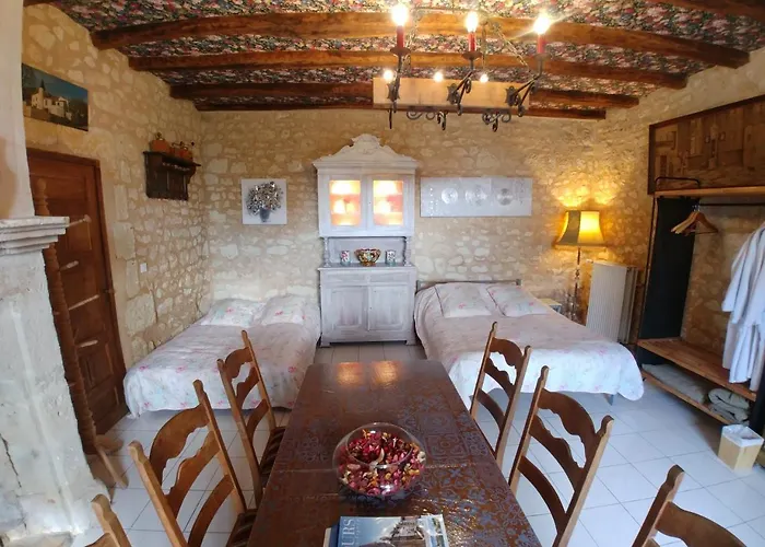 Bed & Breakfast Manoir Le Cristal Chambres D Hotes Au Pays Du Futuroscope 4*