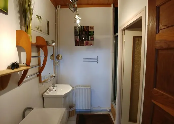 Manoir Le Cristal Futuroscope En Avril Et Mai , 2 Nuitees Achtees , La 3 Eme Offerte Bed & Breakfast