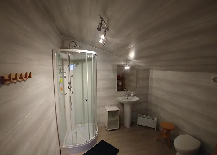 Bed & Breakfast Manoir Le Cristal Futuroscope En Avril Et Mai , 2 Nuitees Achtees , La 3 Eme Offerte Beaumont (Vienne)